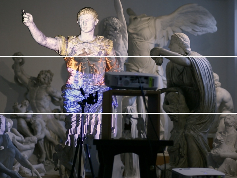 [Auto-Calibration for Dynamic Multi-Projection Mapping on Arbitrary Surfaces]